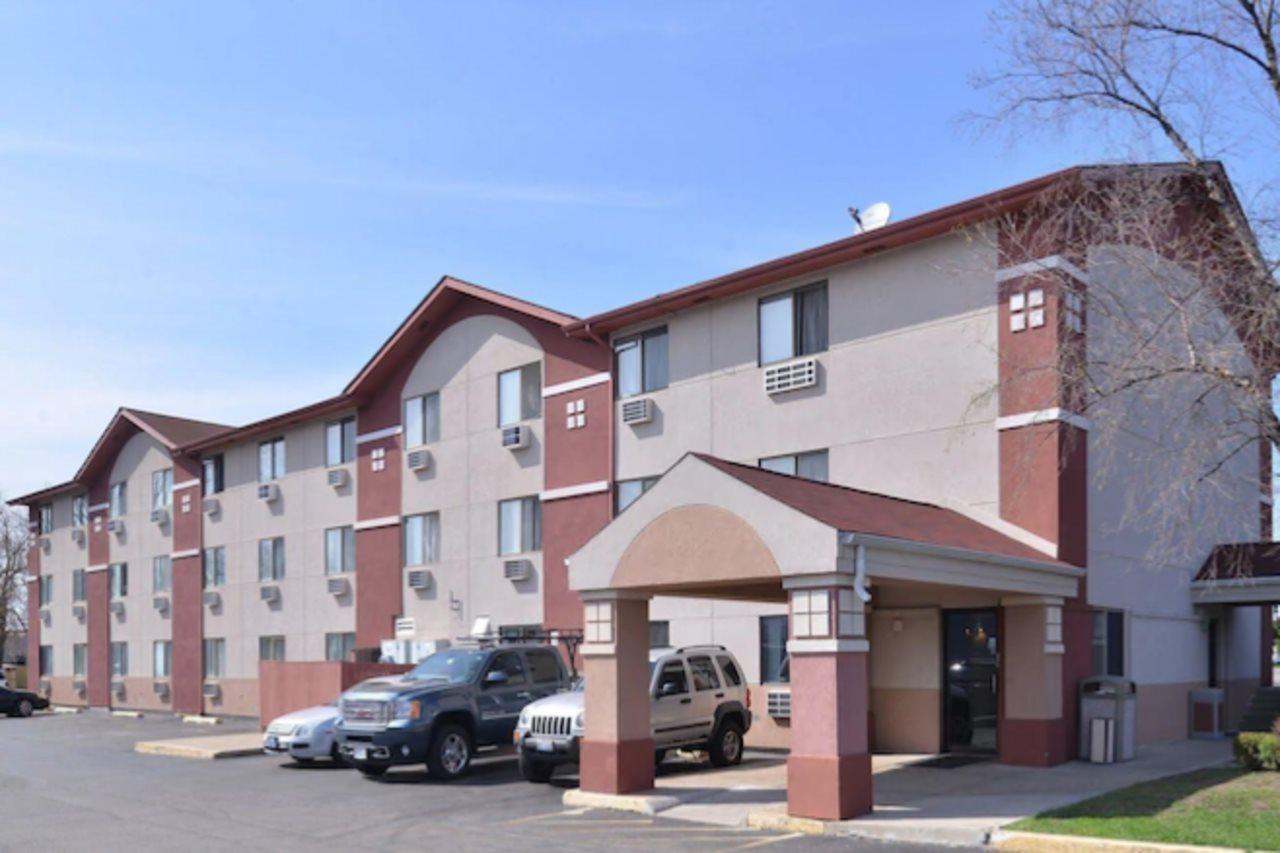 Rodeway Inn Waukegan - Gurnee Bagian luar foto