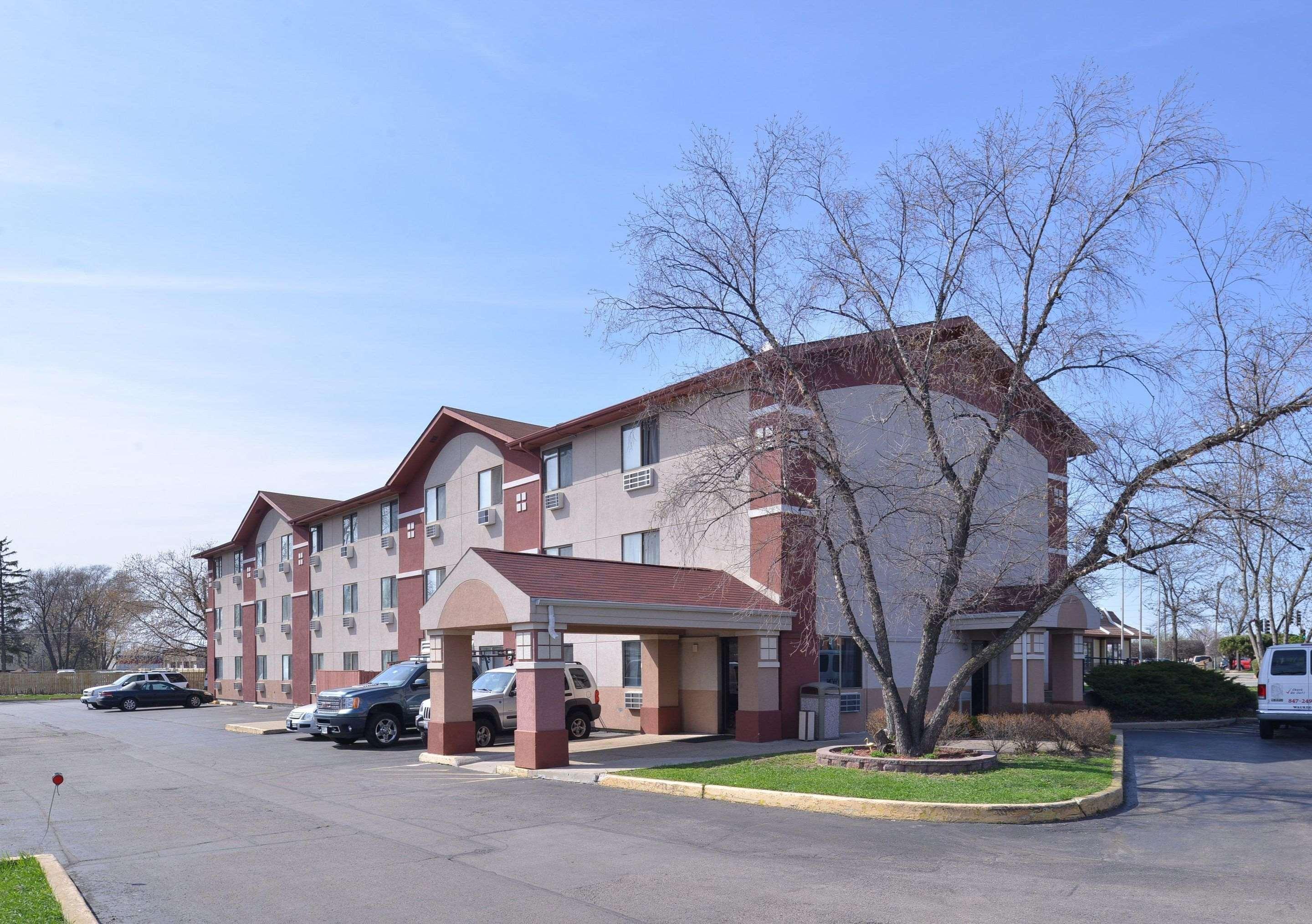 Rodeway Inn Waukegan - Gurnee Bagian luar foto